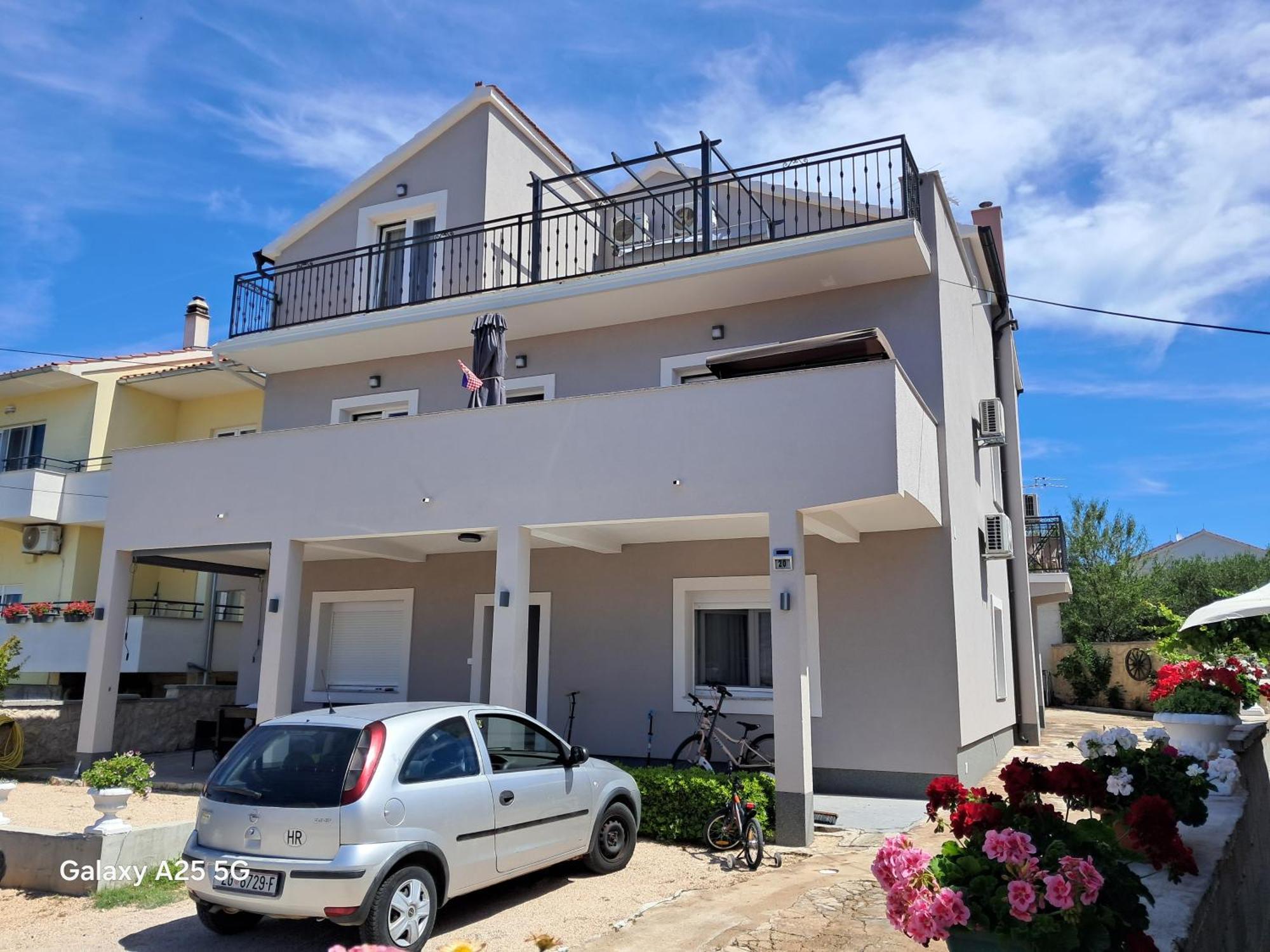 Apartments Tonci Tribalj Exterior foto